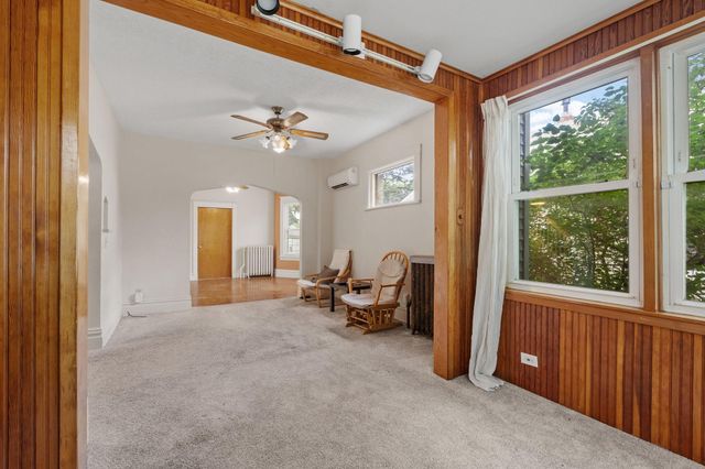 1227 Thomas Avenue, Saint Paul, MN 55104