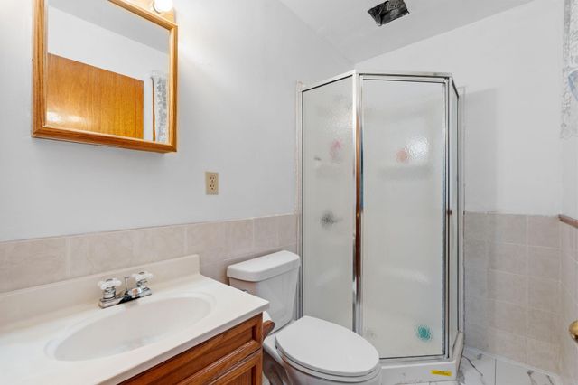 1227 Thomas Avenue, Saint Paul, MN 55104