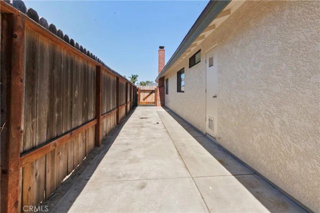 696 Tilia St, Santa Maria, CA 93455