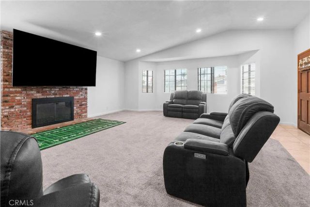 696 Tilia St, Santa Maria, CA 93455