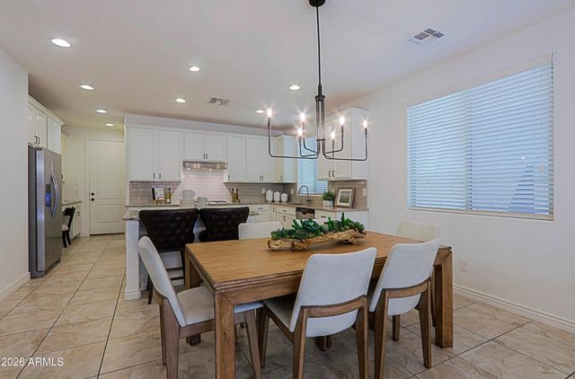 157 E CANYON Way, Chandler, AZ 85249