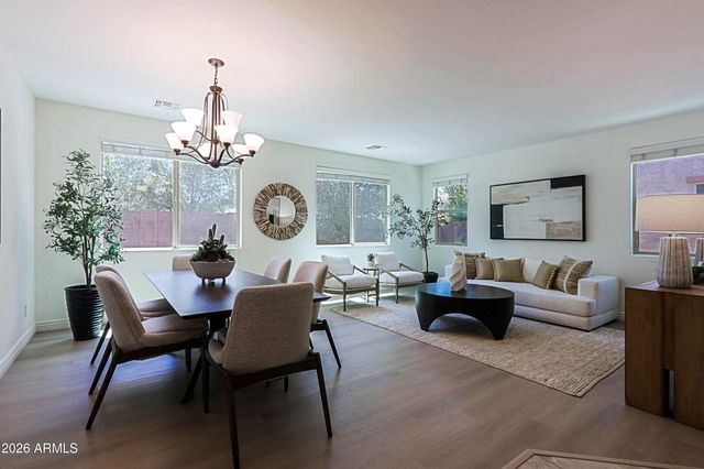 157 E CANYON Way, Chandler, AZ 85249