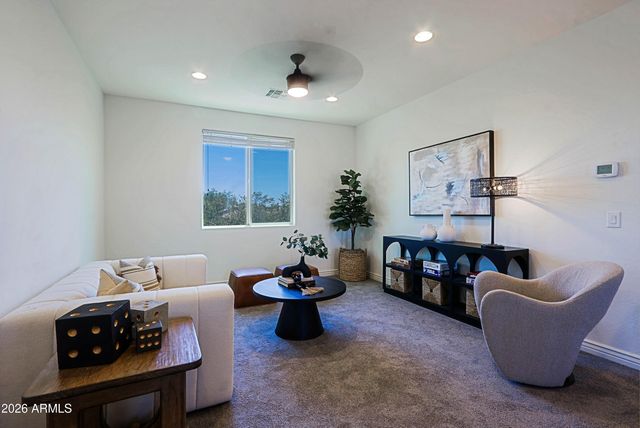 157 E CANYON Way, Chandler, AZ 85249