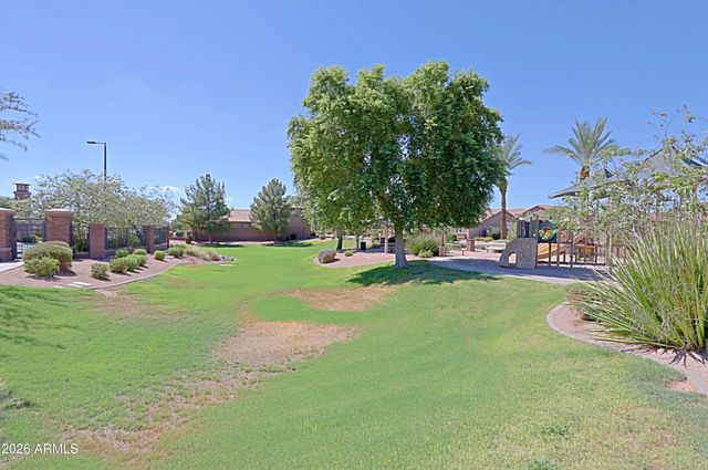 157 E CANYON Way, Chandler, AZ 85249