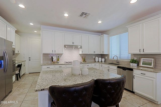 157 E CANYON Way, Chandler, AZ 85249