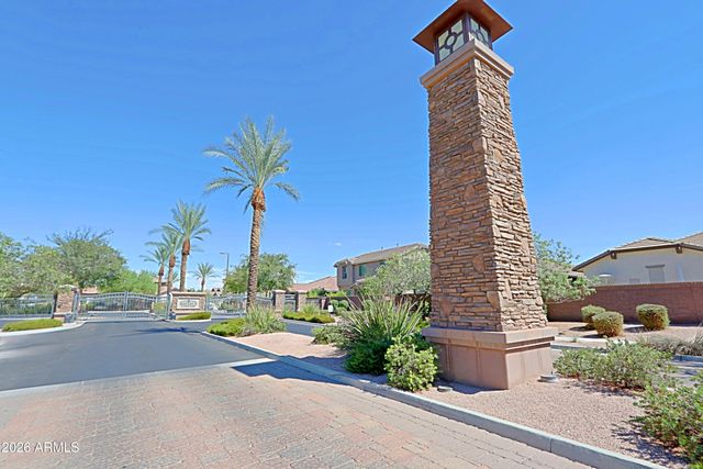 157 E CANYON Way, Chandler, AZ 85249