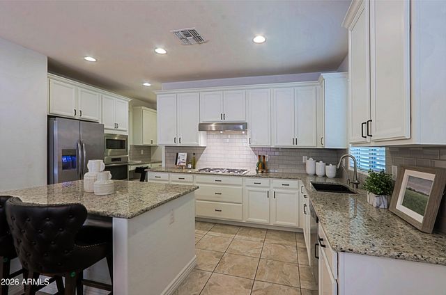 157 E CANYON Way, Chandler, AZ 85249