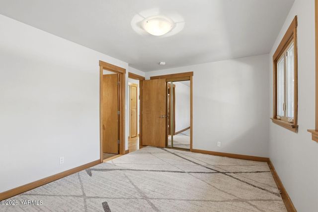 8503 Kail Dr, Yakima, WA 98908