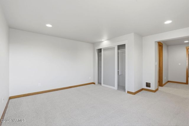 8503 Kail Dr, Yakima, WA 98908