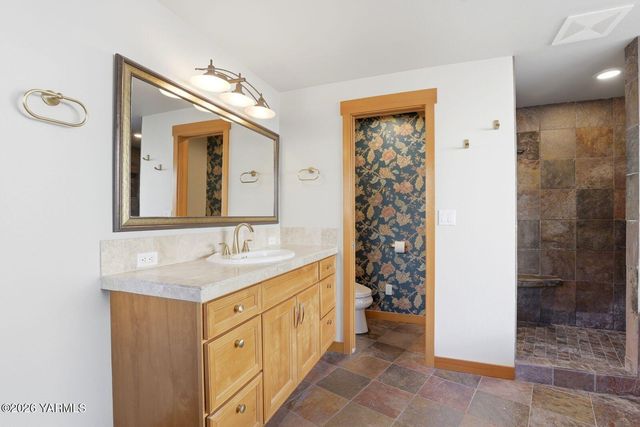 8503 Kail Dr, Yakima, WA 98908