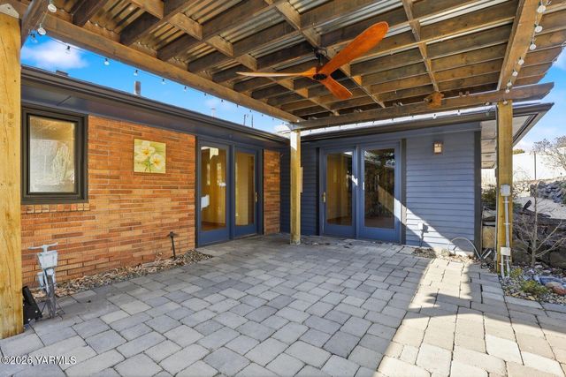 8503 Kail Dr, Yakima, WA 98908