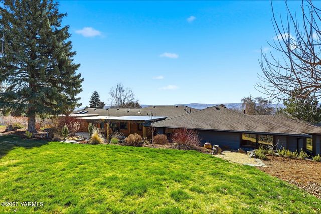 8503 Kail Dr, Yakima, WA 98908