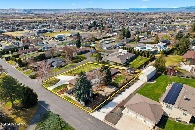 8503 Kail Dr, Yakima, WA 98908