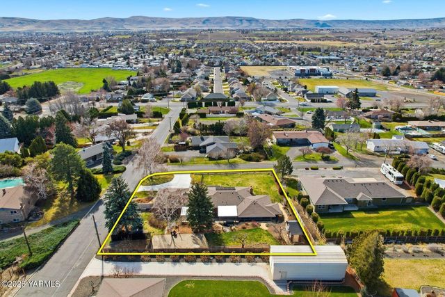 8503 Kail Dr, Yakima, WA 98908