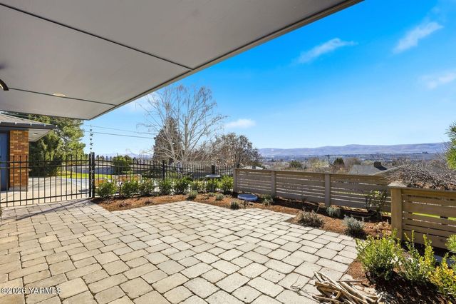 8503 Kail Dr, Yakima, WA 98908