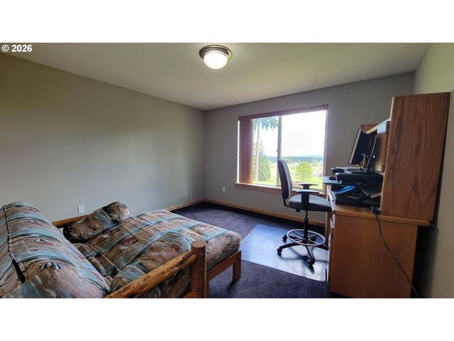 24674 BOLTON HILL Rd, Veneta, OR 97487