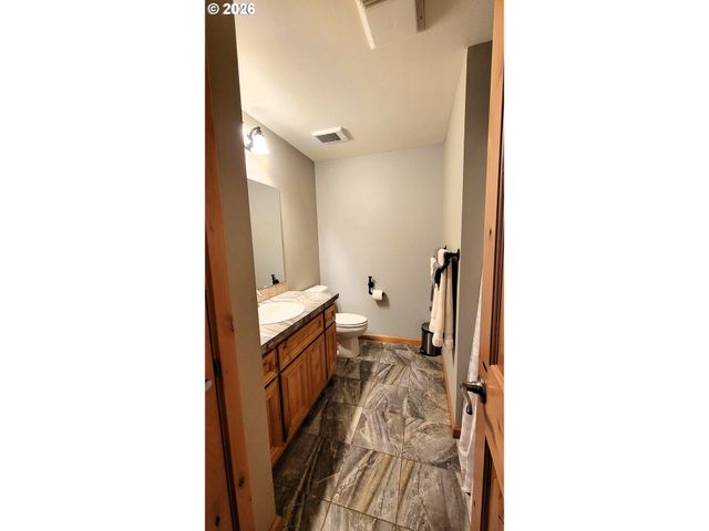 24674 BOLTON HILL Rd, Veneta, OR 97487