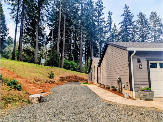 24674 BOLTON HILL Rd, Veneta, OR 97487