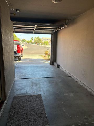 15758 N Ulrich Way, Surprise, AZ 85374