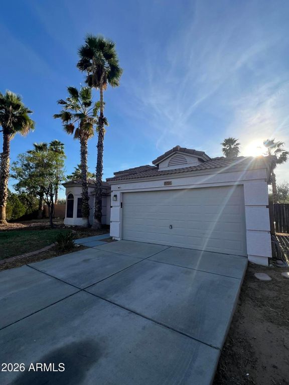 15758 N Ulrich, Surprise, AZ 85374