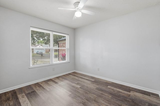 16027 Pinyon Creek Drive, Houston, TX 77095