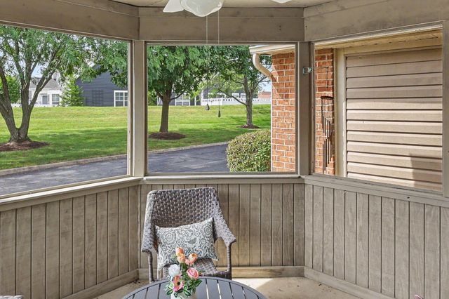 465 Chardonnay Lane, Lewis Center, OH 43035