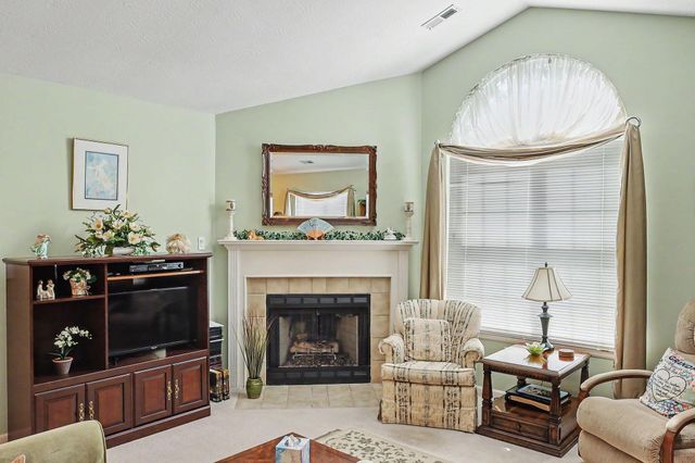 465 Chardonnay Lane, Lewis Center, OH 43035