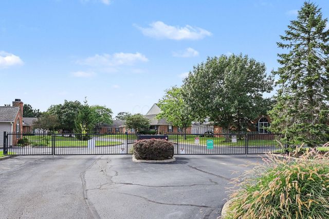 465 Chardonnay Lane, Lewis Center, OH 43035