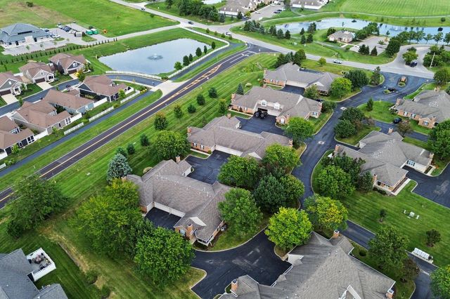 465 Chardonnay Lane, Lewis Center, OH 43035