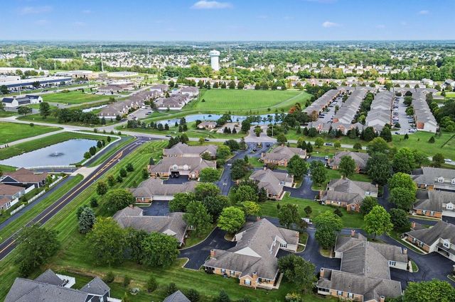 465 Chardonnay Lane, Lewis Center, OH 43035
