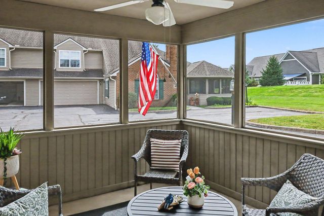 465 Chardonnay Lane, Lewis Center, OH 43035