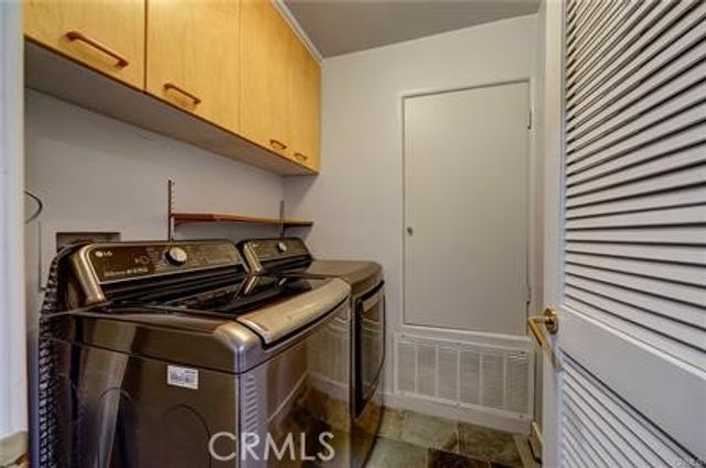 12841 Bloomfield 103, Studio City (los Angeles), CA 91604