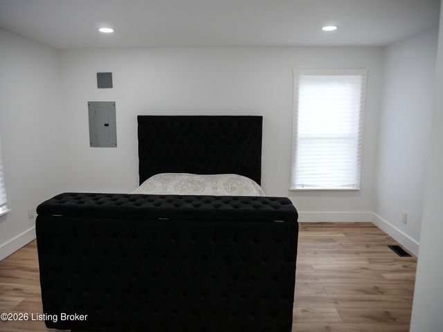 912 Euclid Ave, Louisville, KY 40208