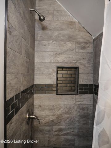 912 Euclid Ave, Louisville, KY 40208