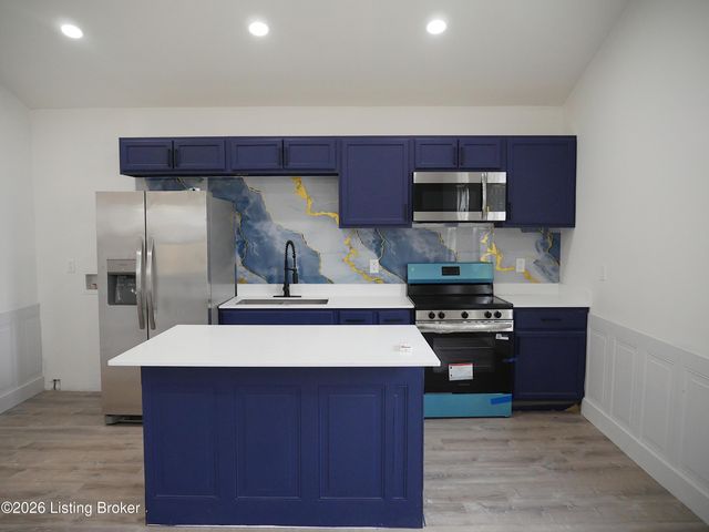 912 Euclid Ave, Louisville, KY 40208