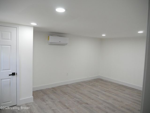 912 Euclid Ave, Louisville, KY 40208