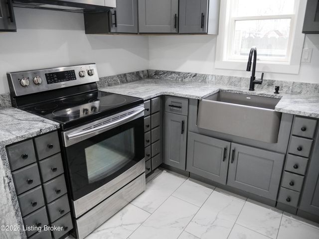 912 Euclid Ave, Louisville, KY 40208