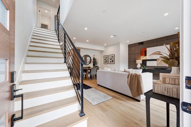 313 6th Avenue, Menlo Park, CA 94025