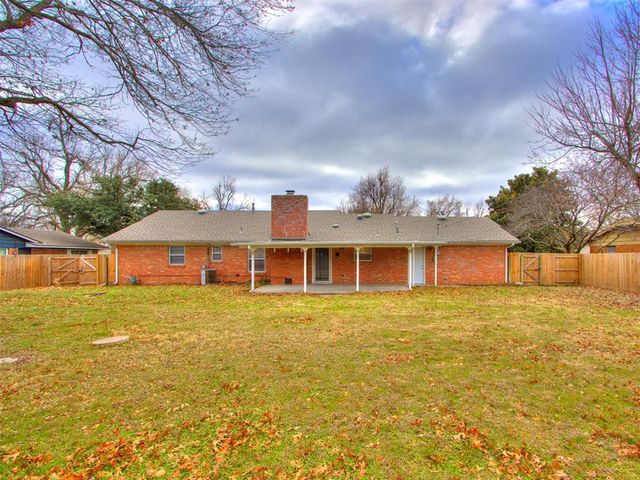 2609 Brentwood Drive, Norman, OK 73069