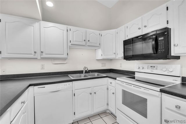 1683 Maple Road B, Amherst, NY 14221