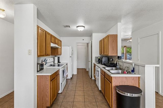 1213 Hollow Tree Terrace, Norman, OK 73071