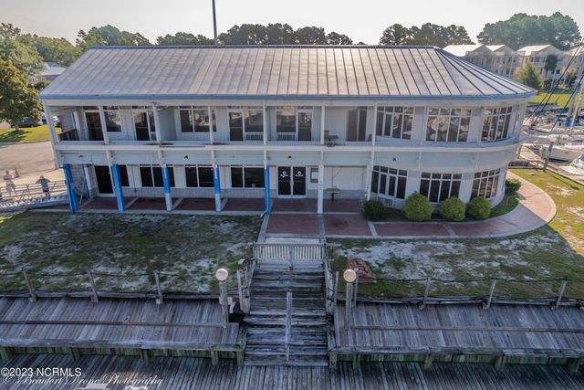 100 Marina Drive, New Bern, NC 28562