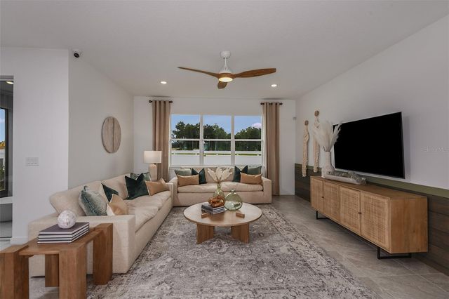 9883 HICKORY PINES AVENUE, Riverview, FL 33578