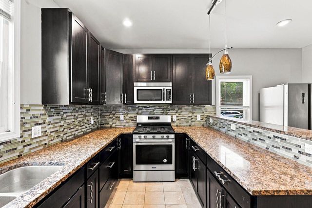 730 Park AVENUE, Racine, WI 53403