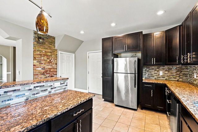 730 Park AVENUE, Racine, WI 53403