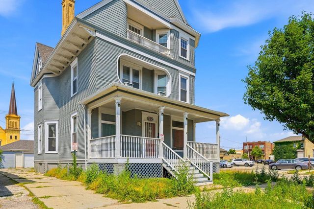 730 Park AVENUE, Racine, WI 53403