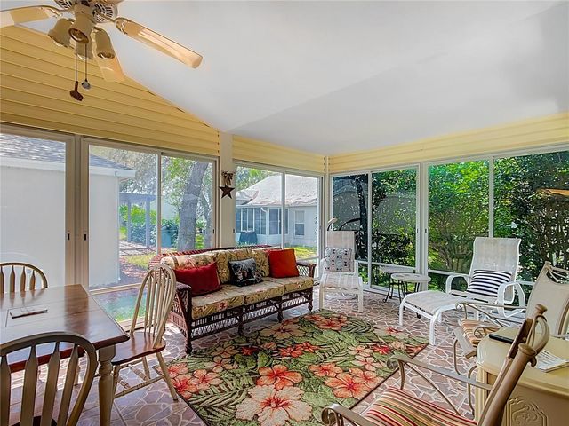 208 DESOTA COURT, Lady Lake, FL 32159