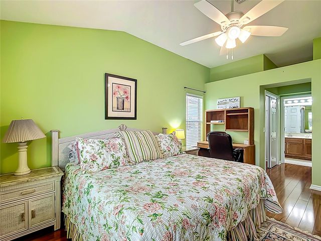 208 DESOTA COURT, Lady Lake, FL 32159