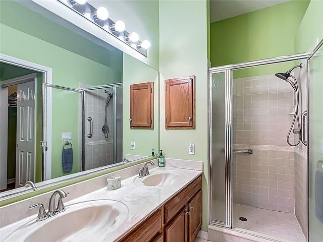 208 DESOTA COURT, Lady Lake, FL 32159