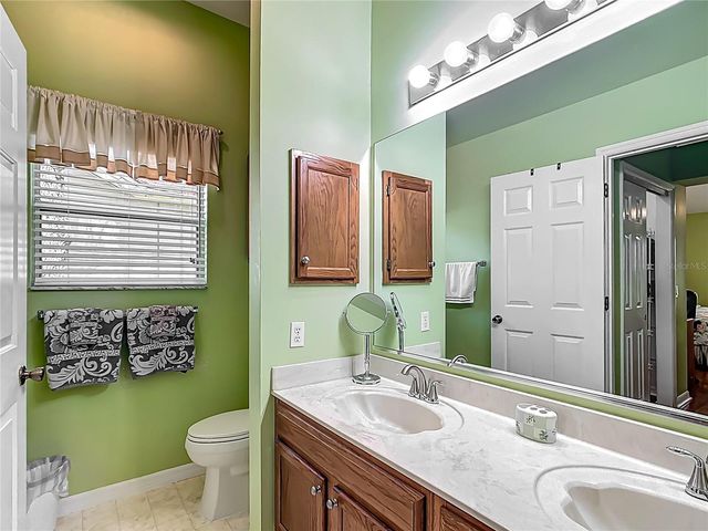 208 DESOTA COURT, Lady Lake, FL 32159